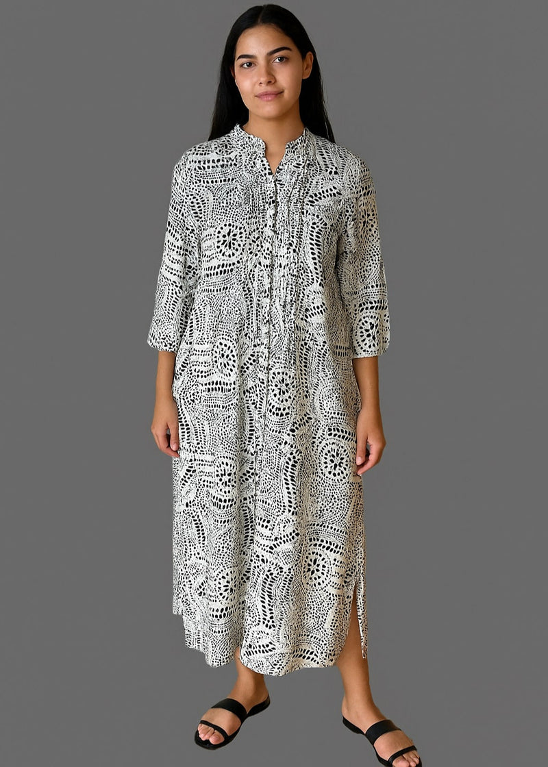 Monochrome Bold Dress Maxi
